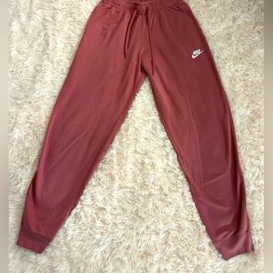 Women’s Pink Nike sweatpants size small